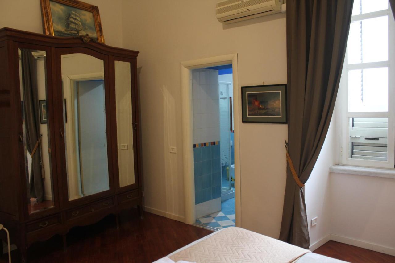 Realpartenope B&B 284 Napels Buitenkant foto
