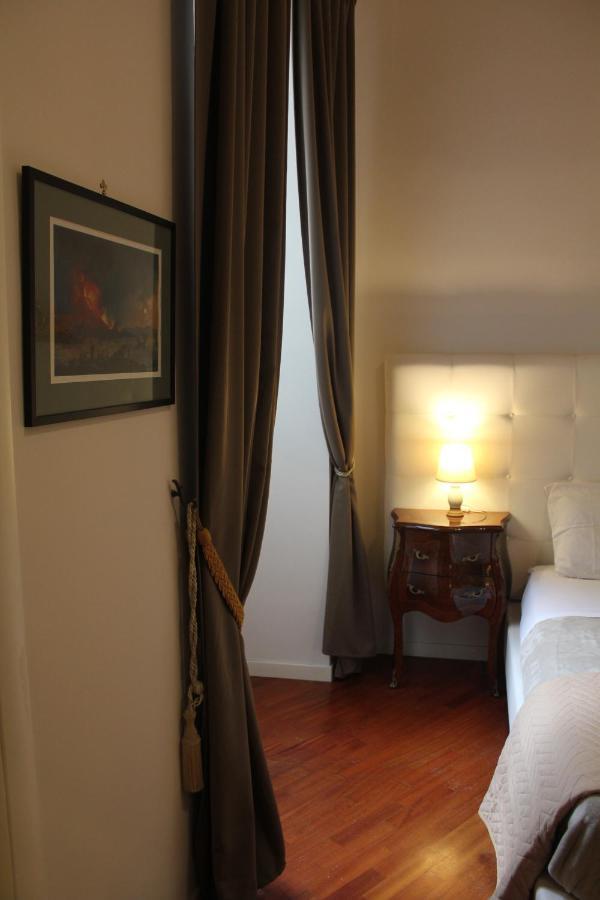 Realpartenope B&B 284 Napels Buitenkant foto
