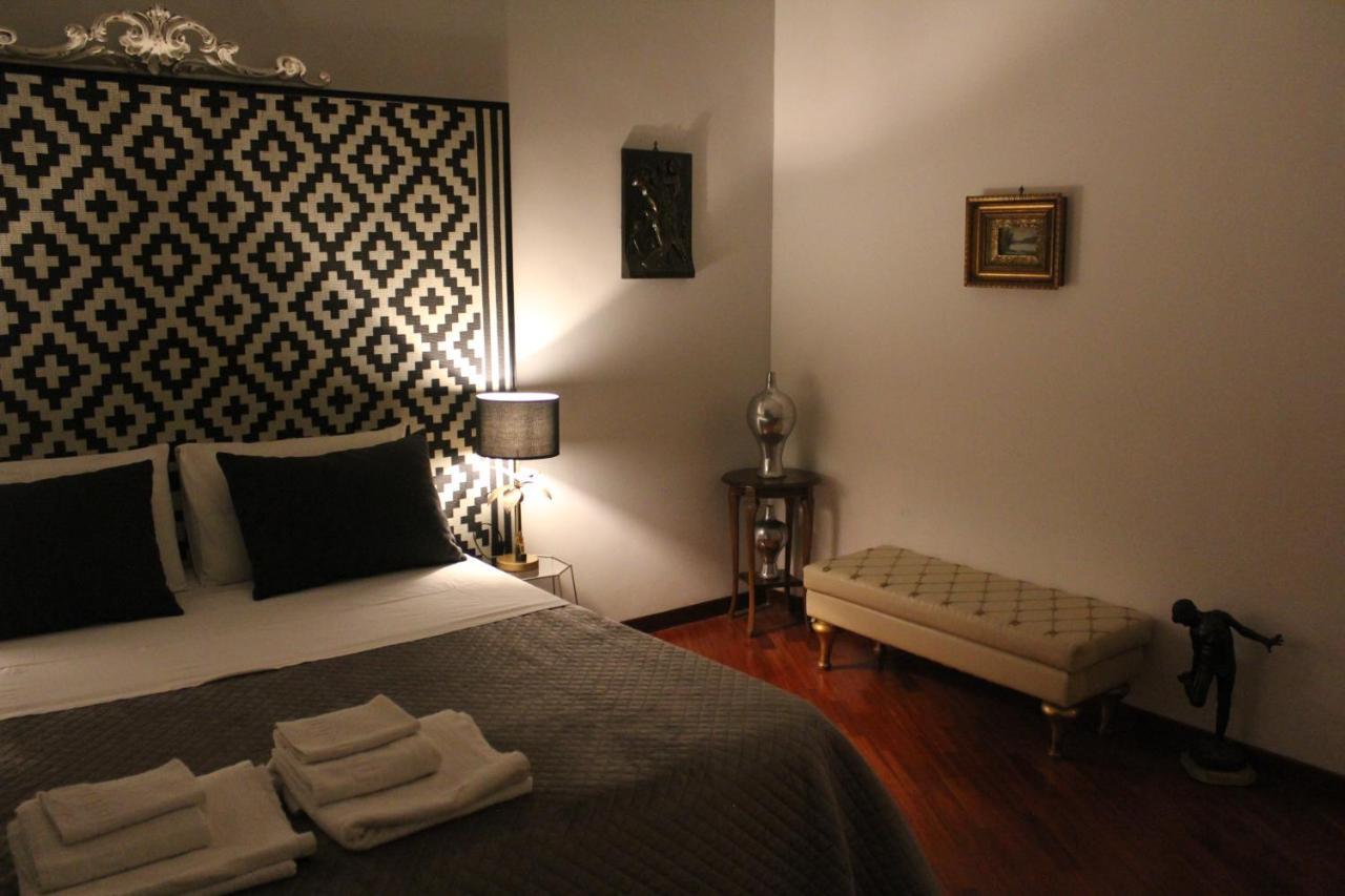 Realpartenope B&B 284 Napels Buitenkant foto